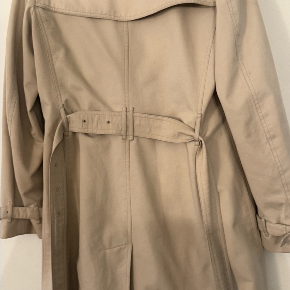 Burberry Women's Tan Trench Coat - Picture 6 of 9